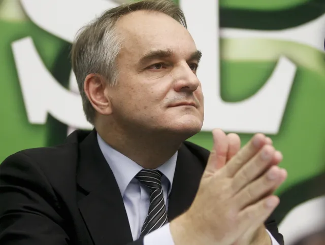 Znajomości budują bogactwo, czyli o brudnych związkach biznesu z polityką