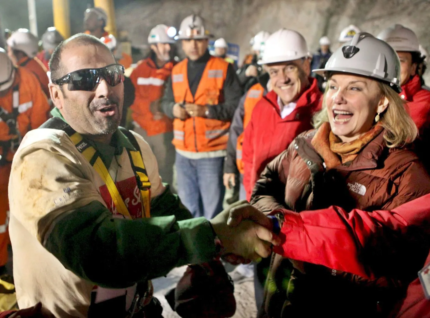 Foto z puszką, czyli jak zarobić na górnikach