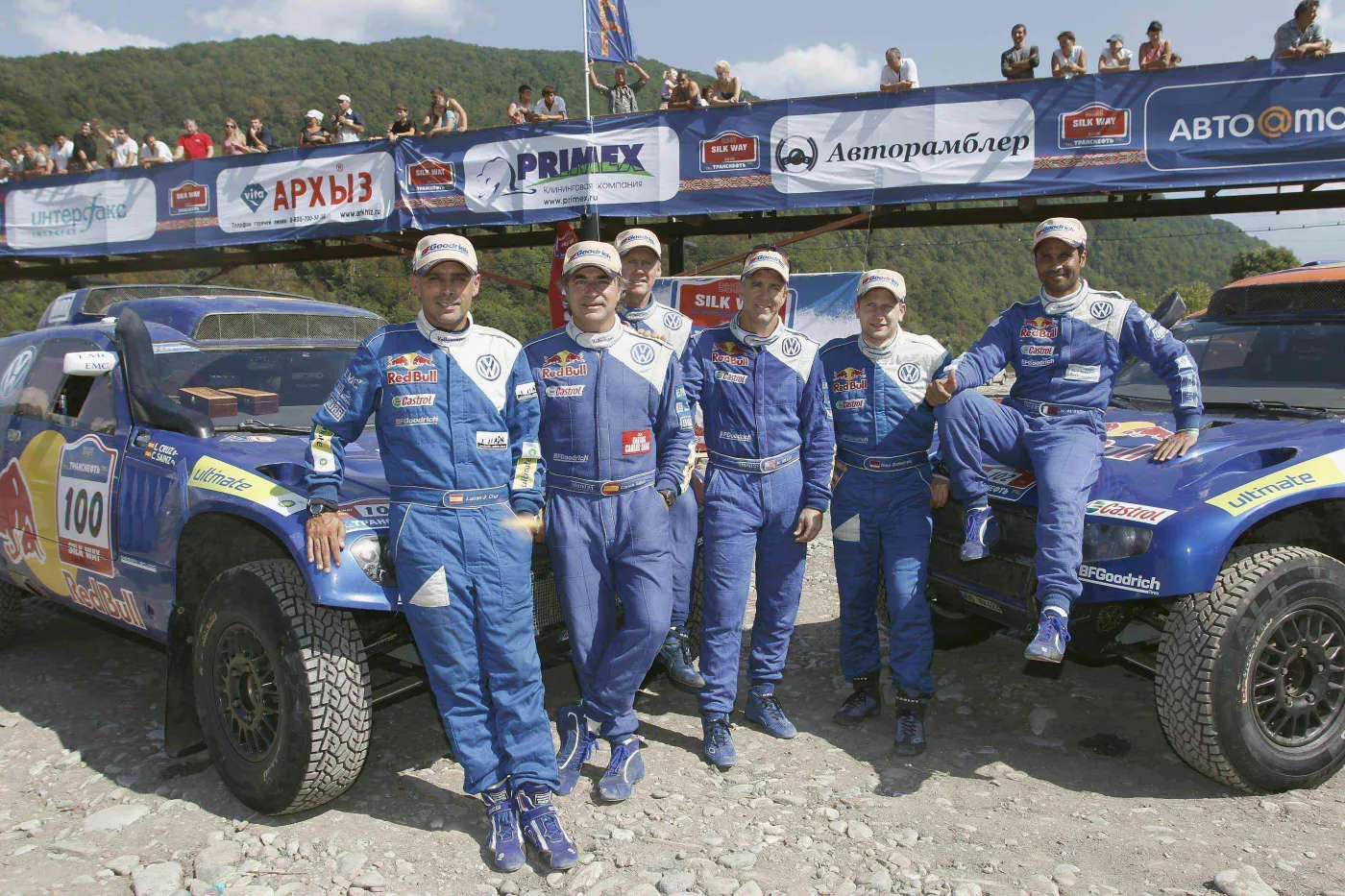 volkswagen_wygrywa_rajd_jedwabnego_szlaku_01_1552671.jpg