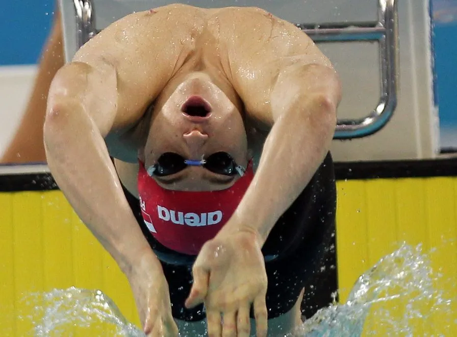 Kawęcki szósty na 200 metrów grzbietem