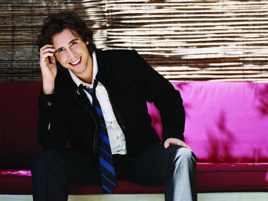 1951209-josh-groban.jpg