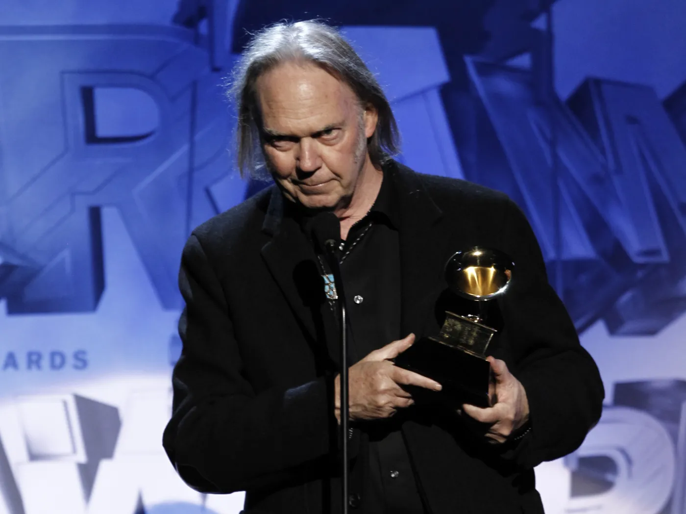 1815710-neil-young.jpg