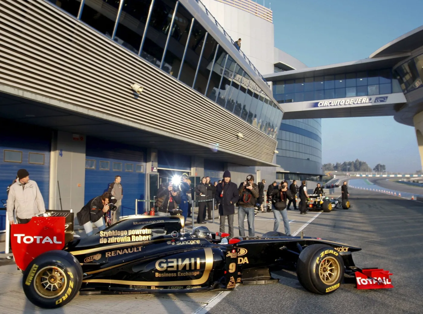 Heidfeld i Pietrow na szarym końcu. Fatalne testy Renault