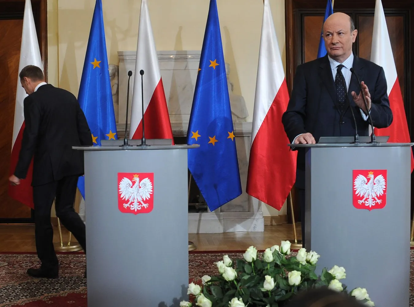 Rostowski niebezpieczne igra złotym. Wypłoszy inwestorów?