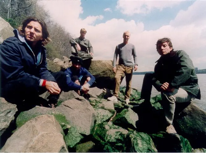 2093913-pearl-jam.jpg