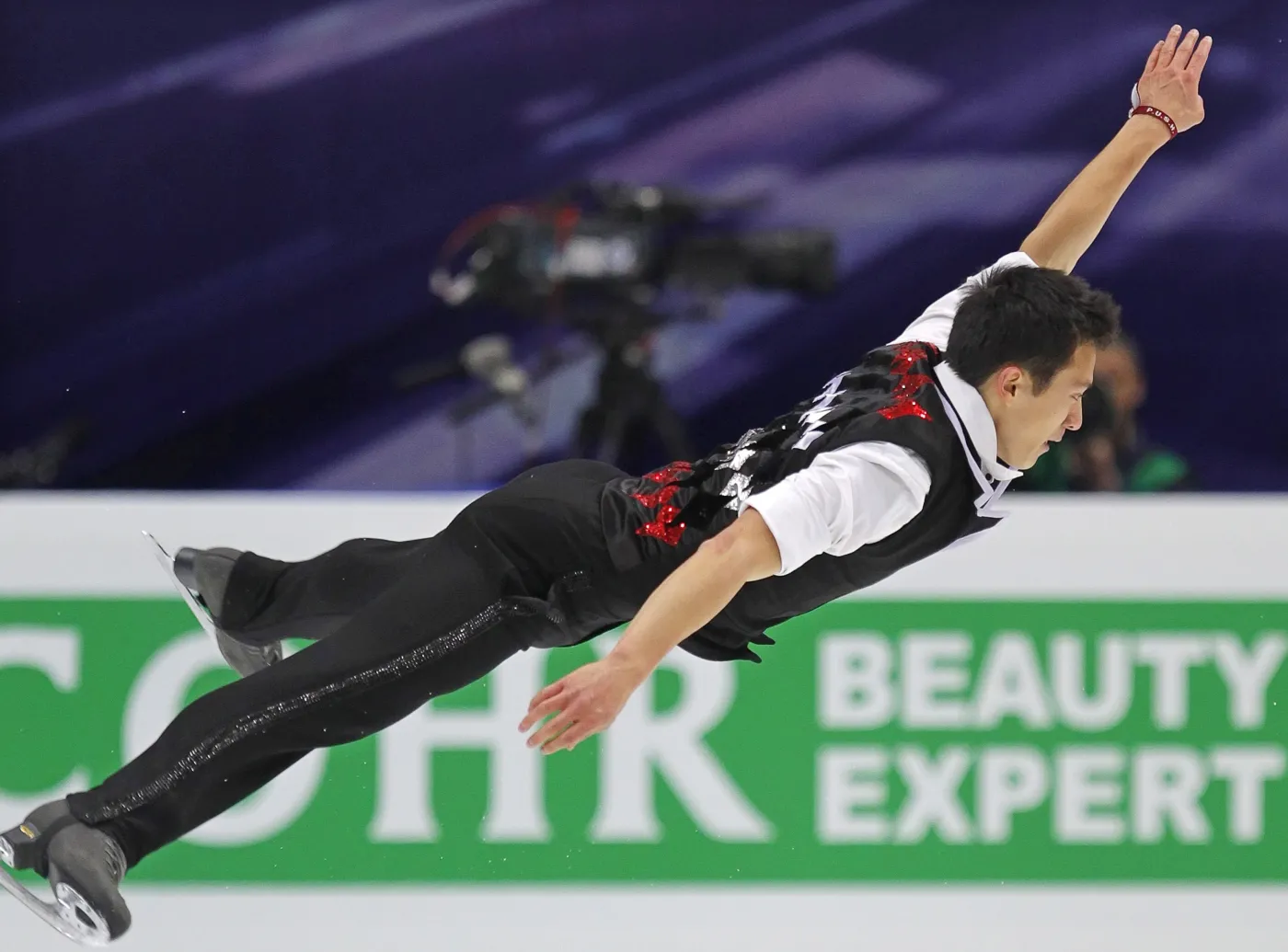 Złoty medal i rekord Chana na MŚ w łyżwiarstwie figurowym