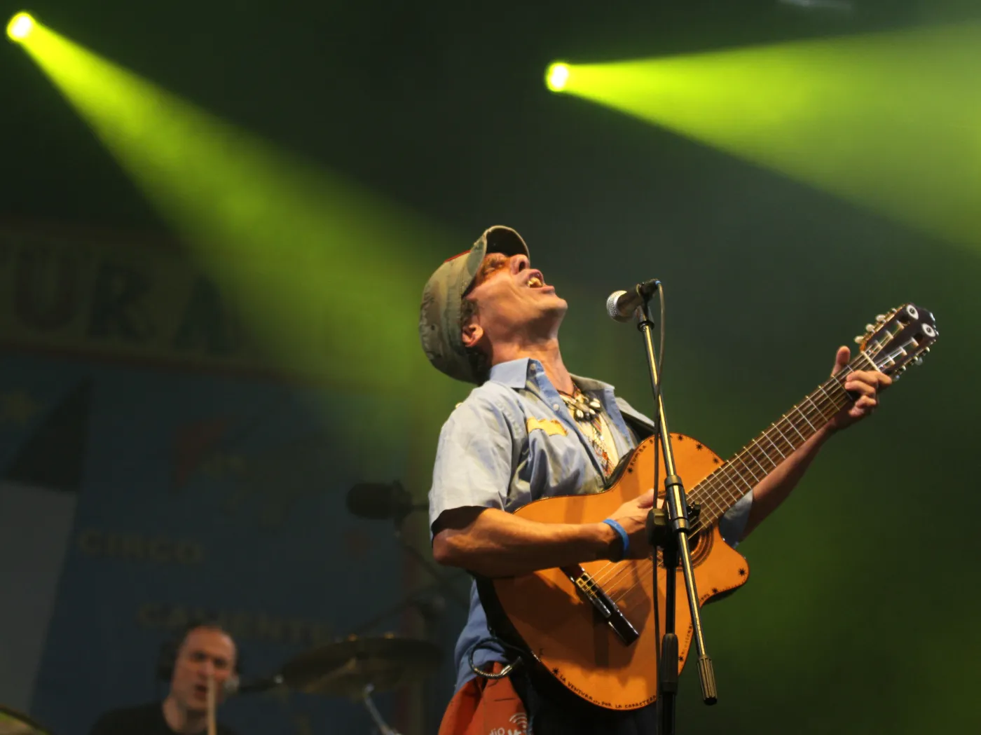 2245562-manu-chao.jpg