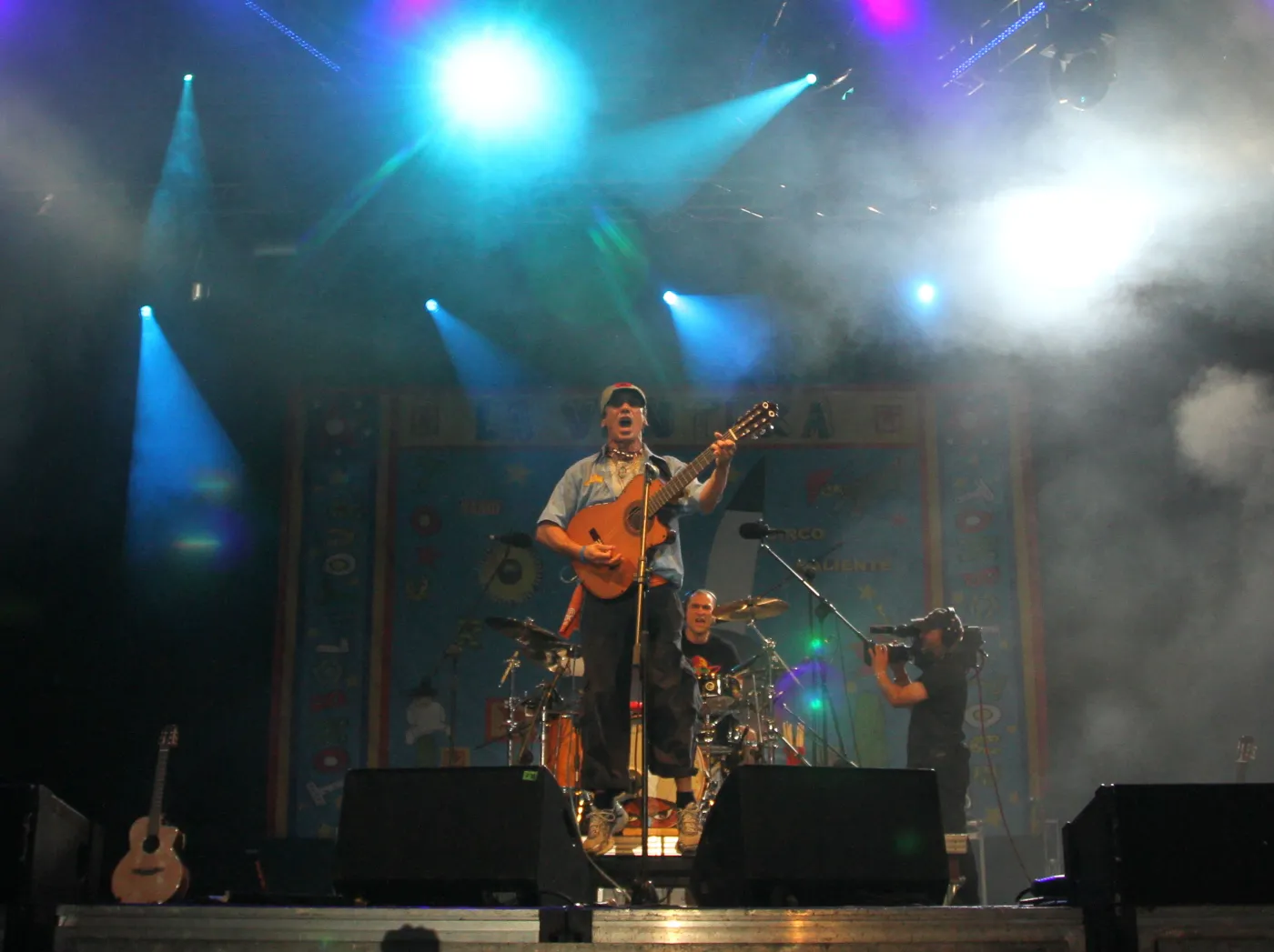 2245661-manu-chao.jpg