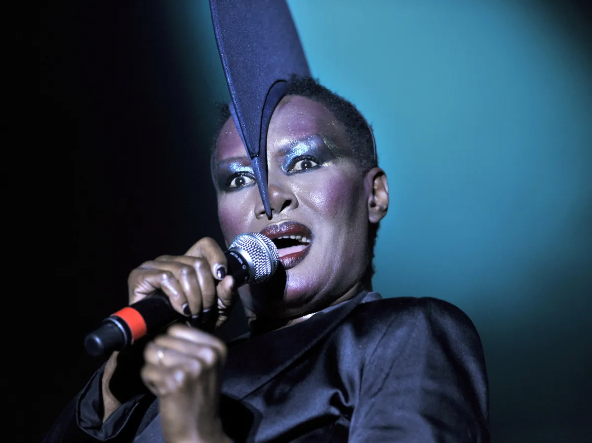 2337425-grace-jones.jpg