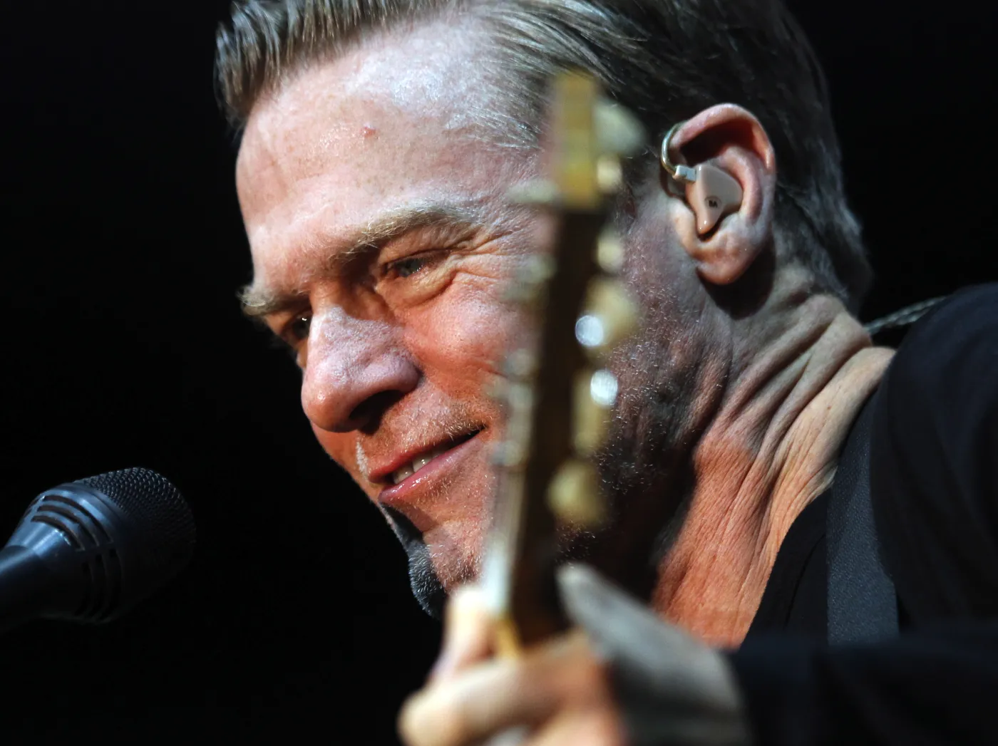 2172921-bryan-adams.jpg