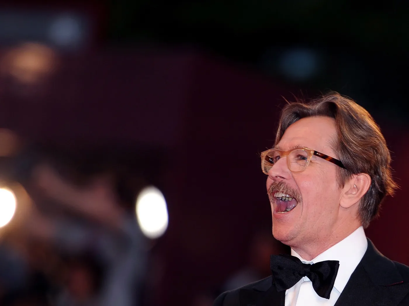 2454210-gary-oldman.jpg