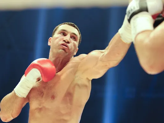 Tajna broń braci Kliczko – dokument o słynnych bokserach już w kinach