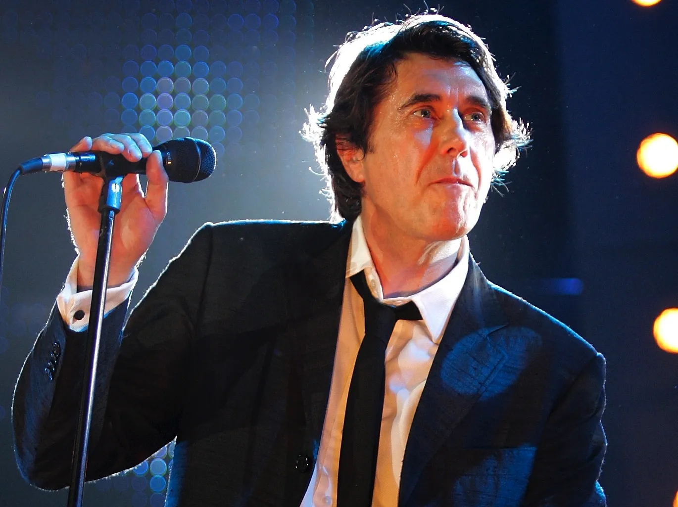 2477005-bryan-ferry.jpg