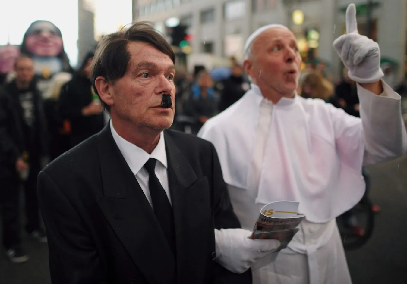 Tysiące przeciwników papieża protestowało w Berlinie