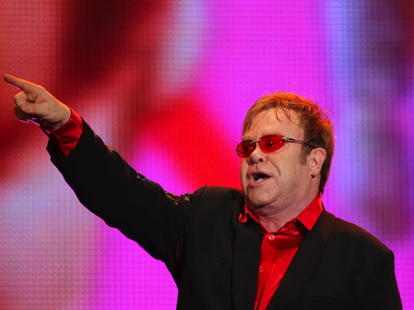 2531144-elton-john.jpg