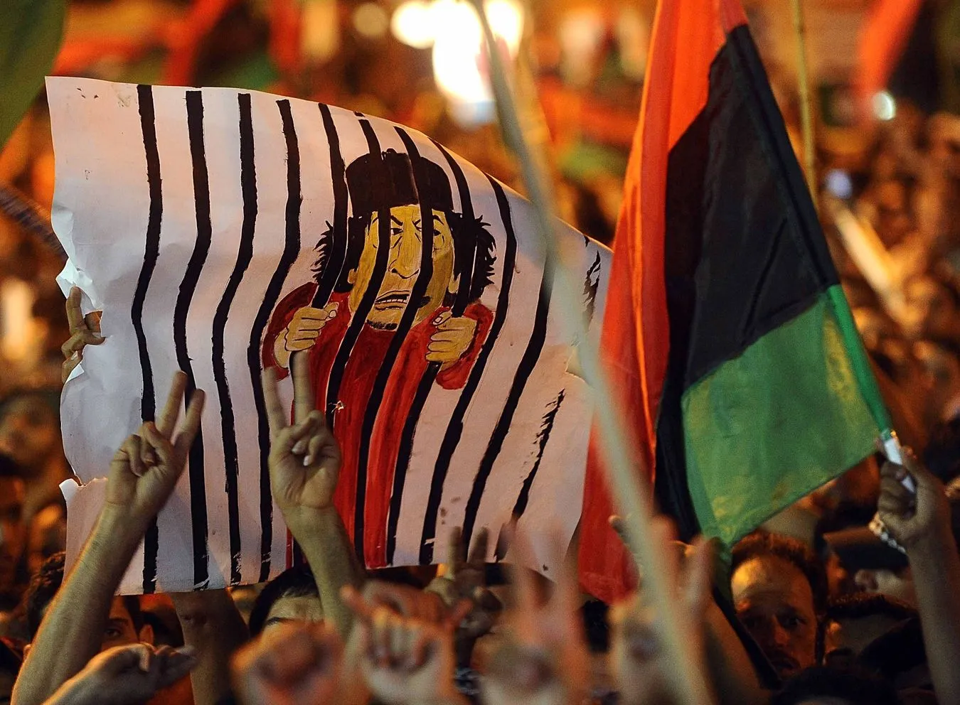 Tłumy Libijczyków wiwatują na wieść o pojmaniu syna Kadafiego