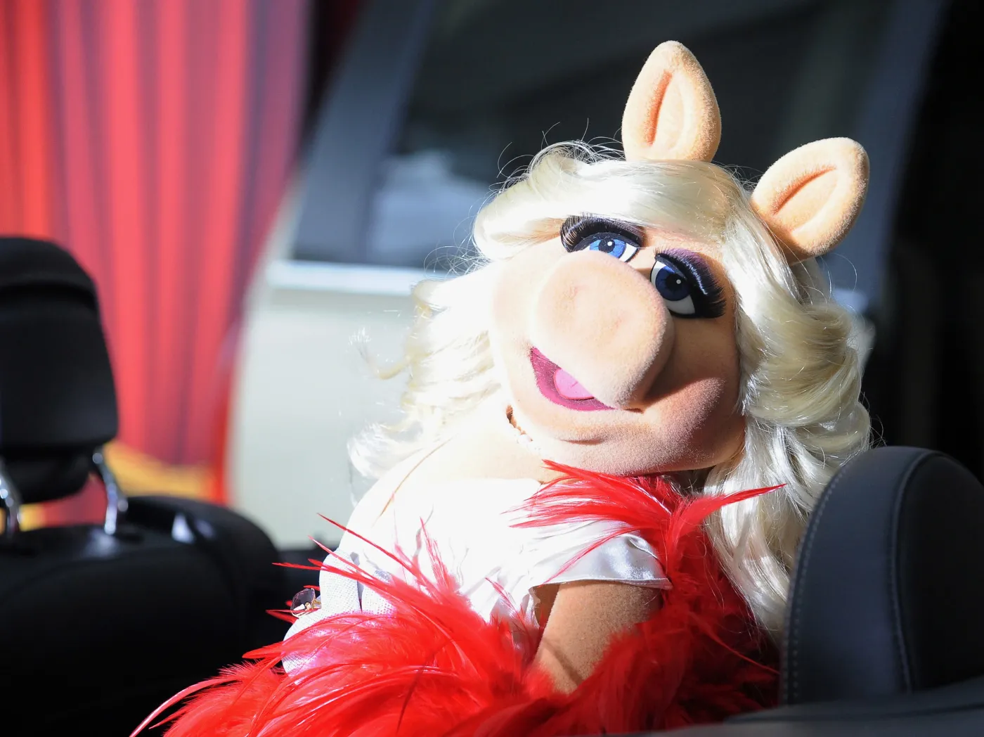 2728989-miss-piggy.jpg