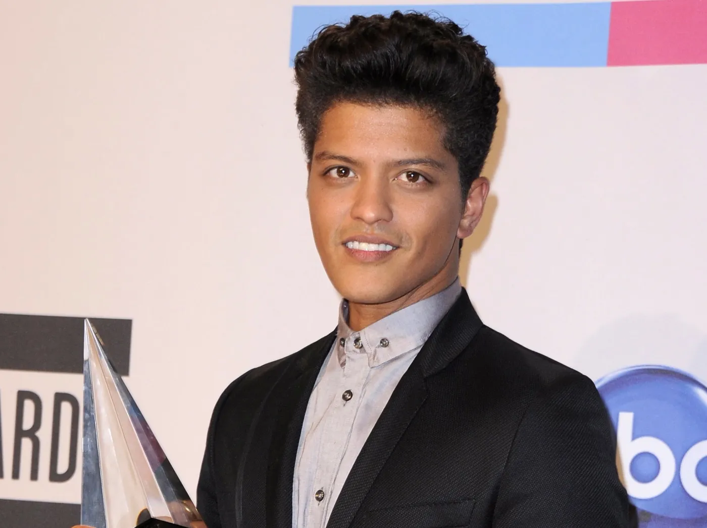 2764119-bruno-mars.jpg