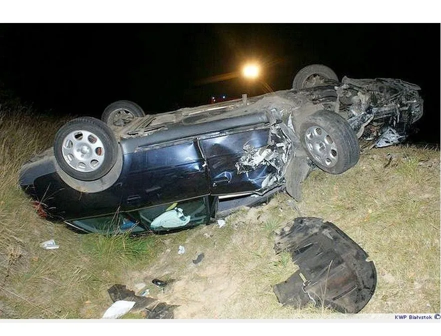 2585402-wypadek-2.jpg