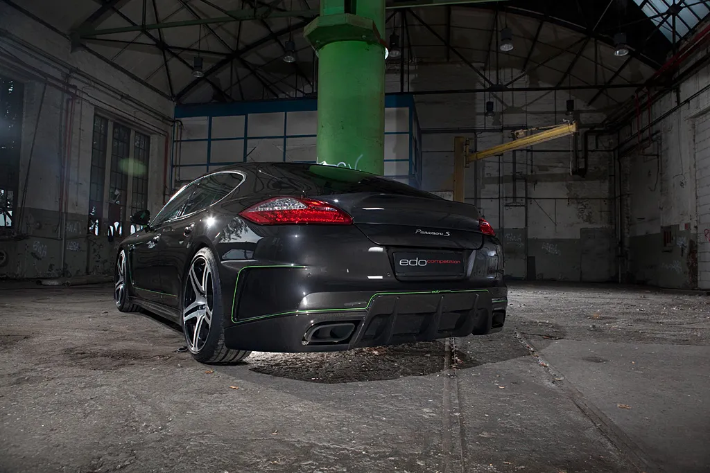 2624232-porsche-panamera-edo-competition-hellboy-10.jpg