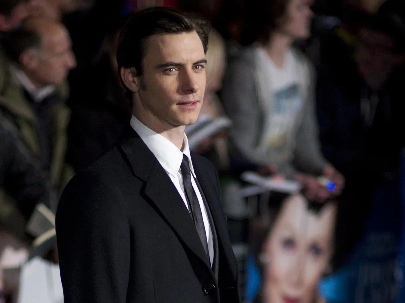 2933952-harry-lloyd.jpg