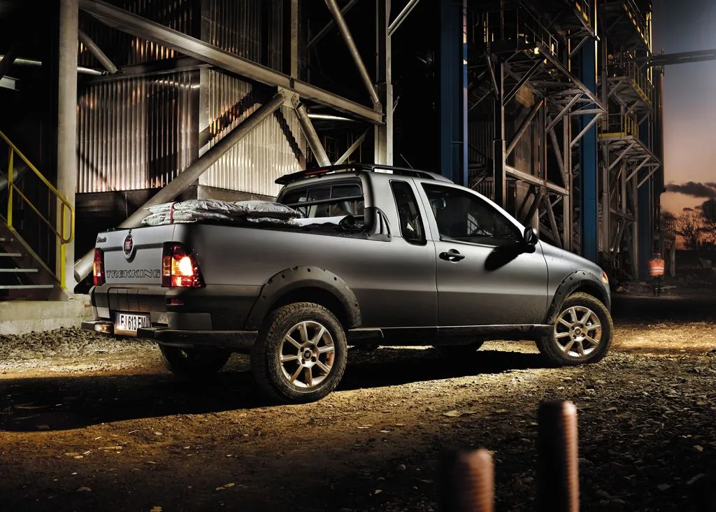 3061419-fiat-strada.jpg