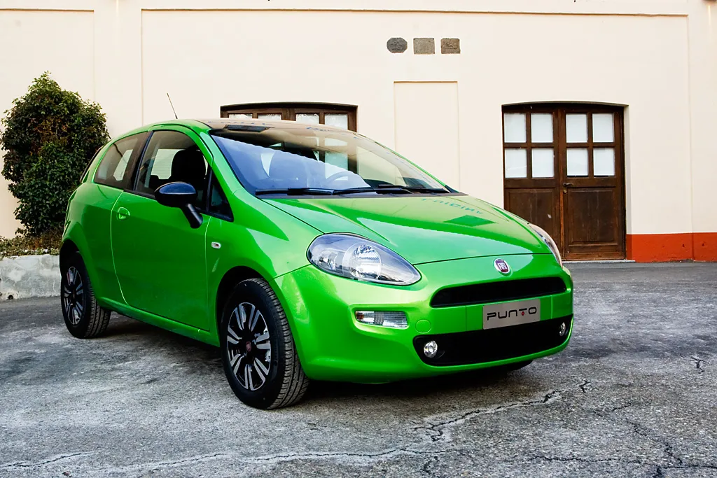 3090468-fiat-punto.jpg