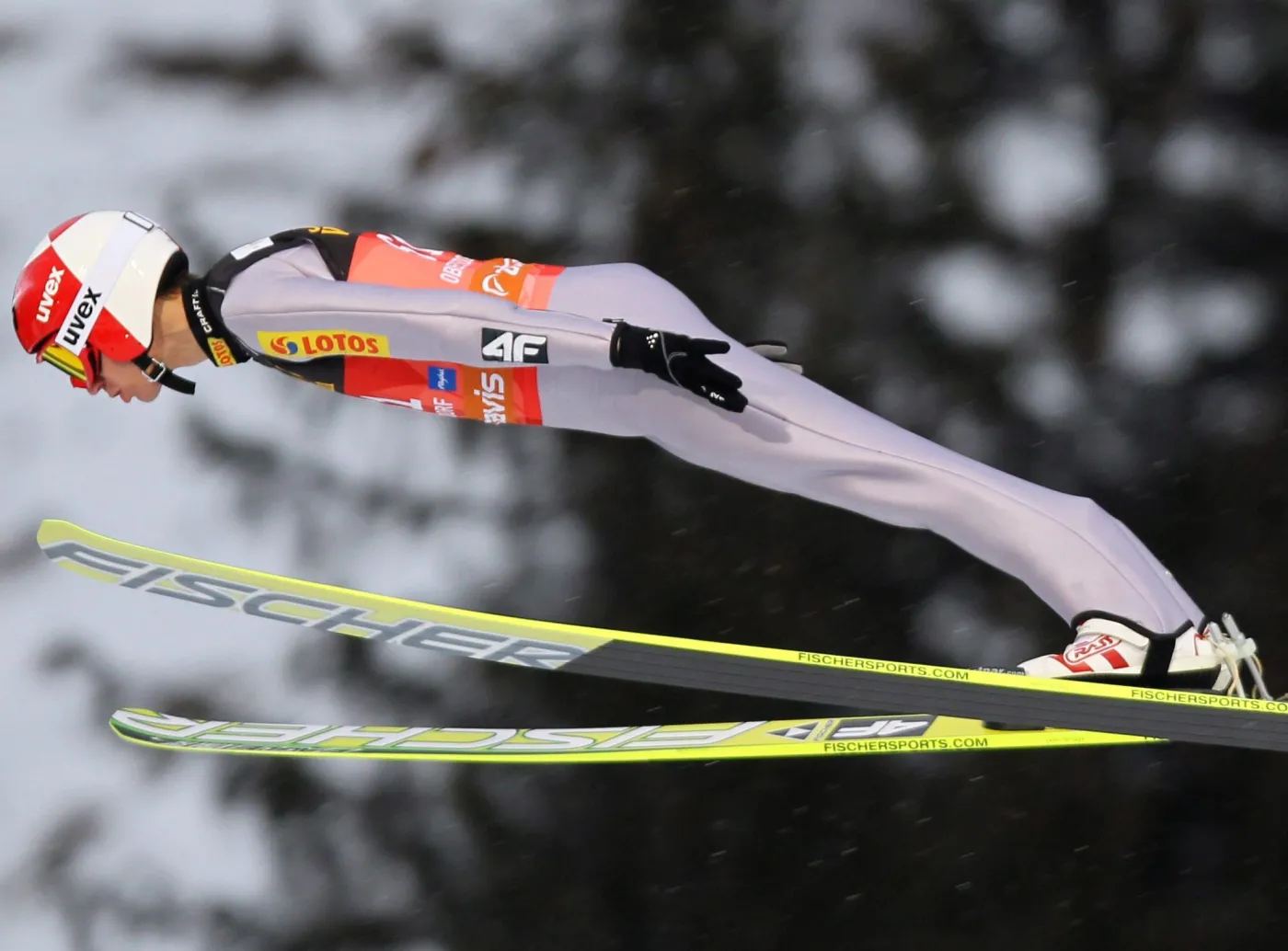 Słaby skok Stocha. Czterech Polaków w I konkursie TCS