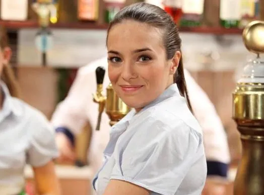 Paweł Wilczak uwodzi Annę Czartoryską w serialu "Reguły gry"