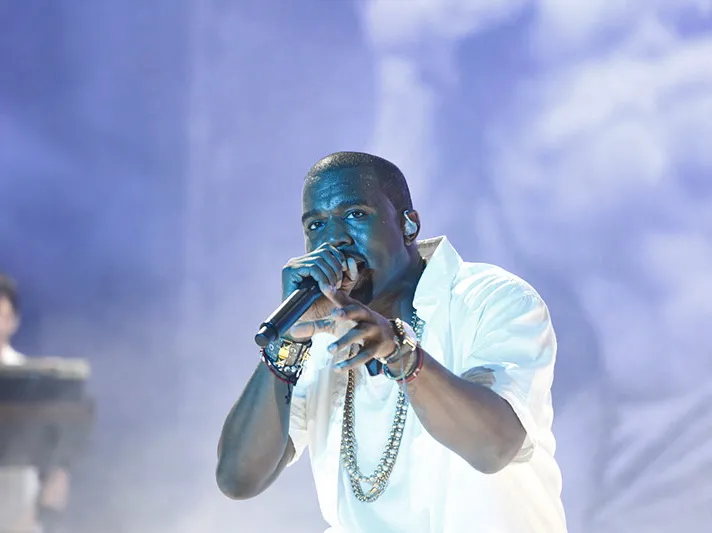 2393114-kanye-west.jpg