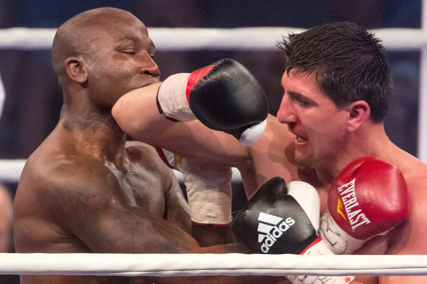 Zobacz, jak Marco Huck obronił pas mistrza świata