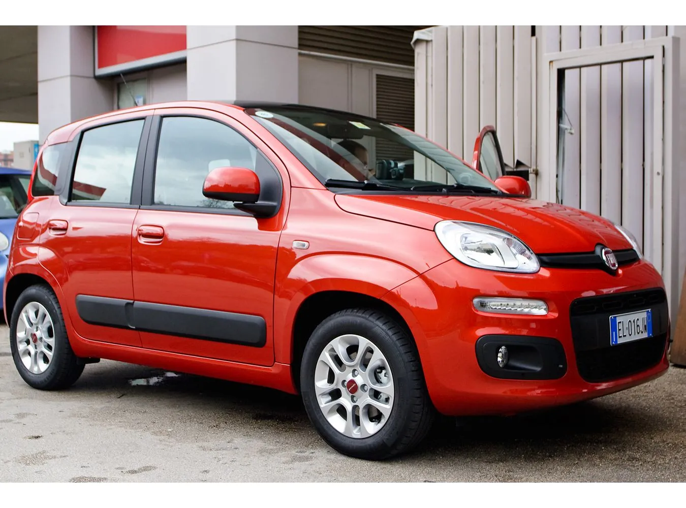 2969082-fiat-panda.jpg