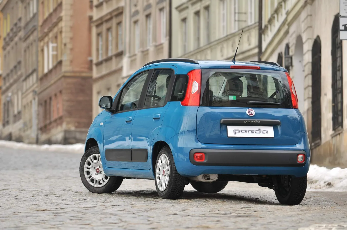3128483-fiat-panda.jpg