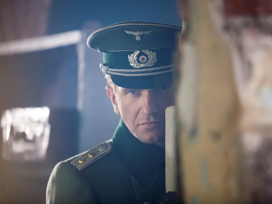 J-23 znów nadaje? Powrót Hansa Klossa