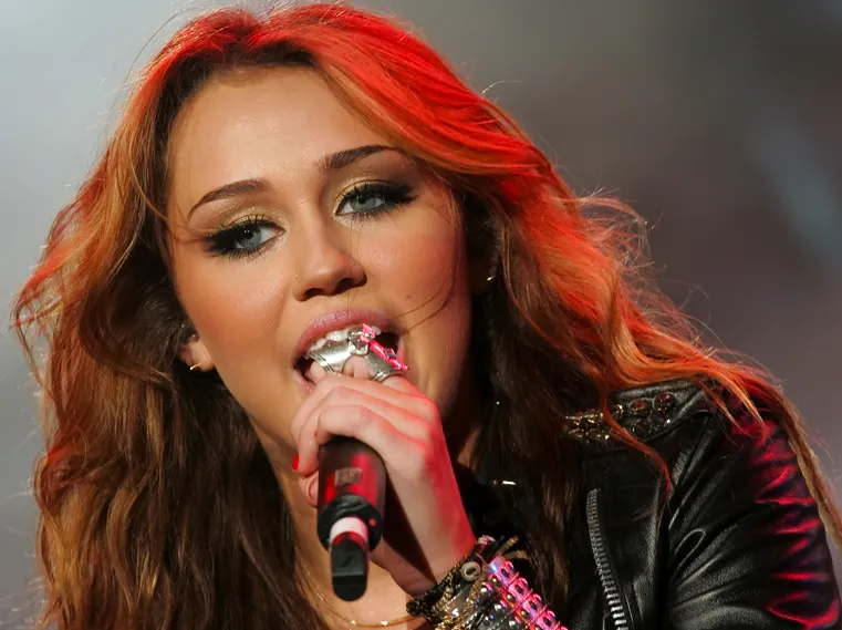 3395628-miley-cyrus.jpg
