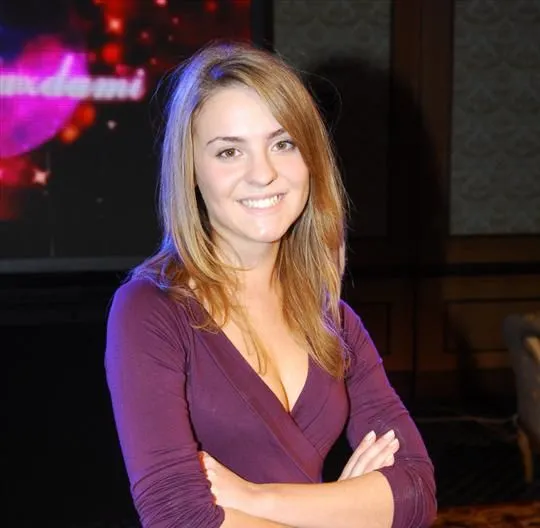 Zobacz sobowtórkę Kasi Tusk. To aktorka!