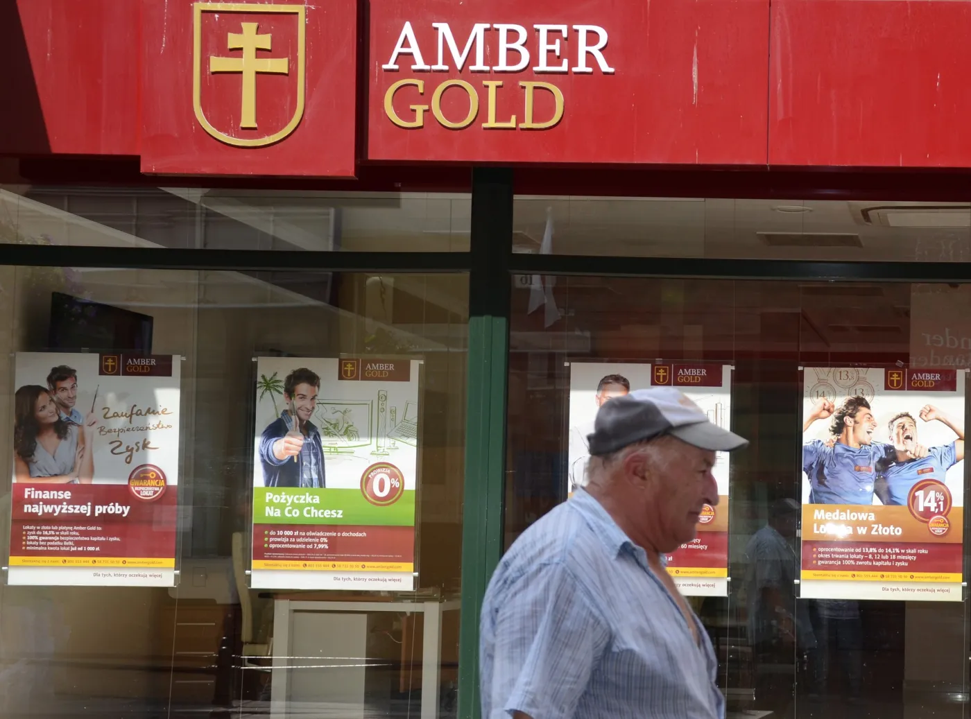 Co ma Amber Gold? 11 nieruchomości i cztery autobusy
