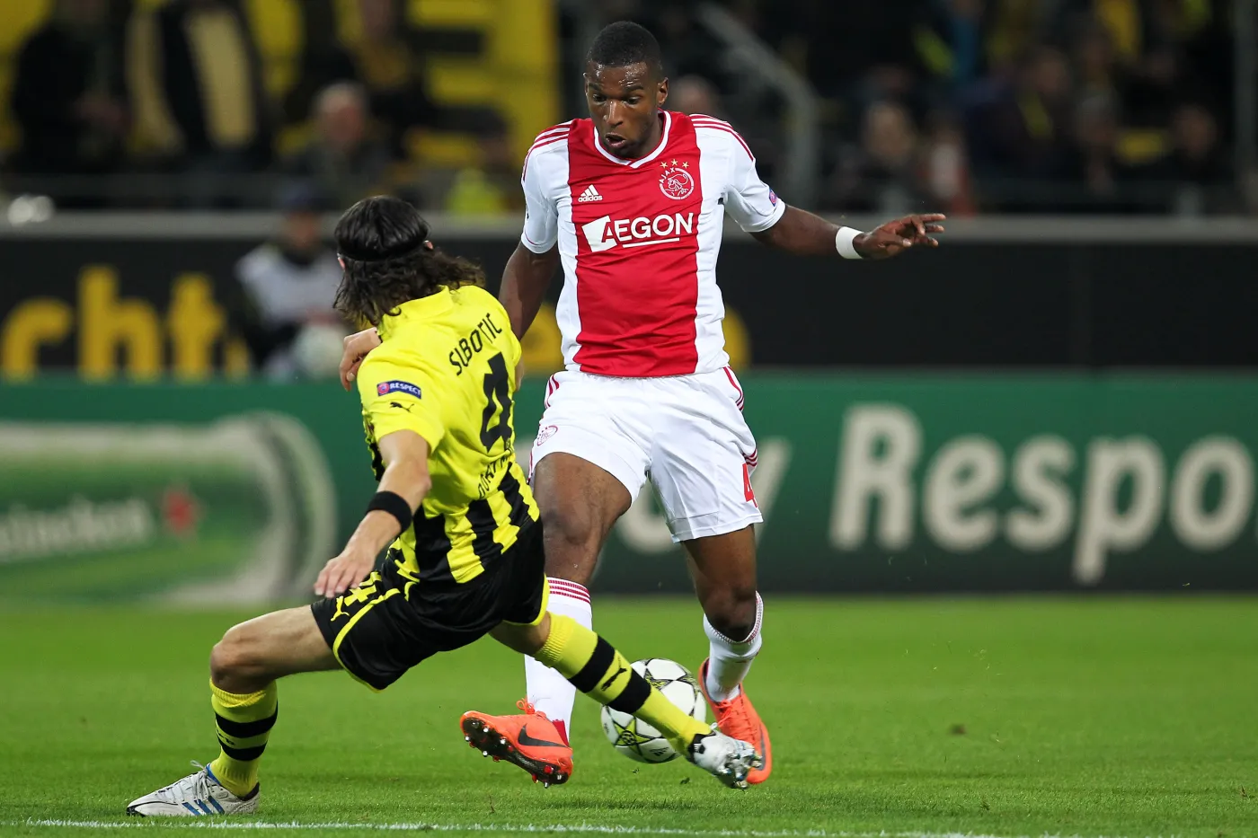 Złodzieje okradli dom Ryana Babela, gdy piłkarz grał mecz