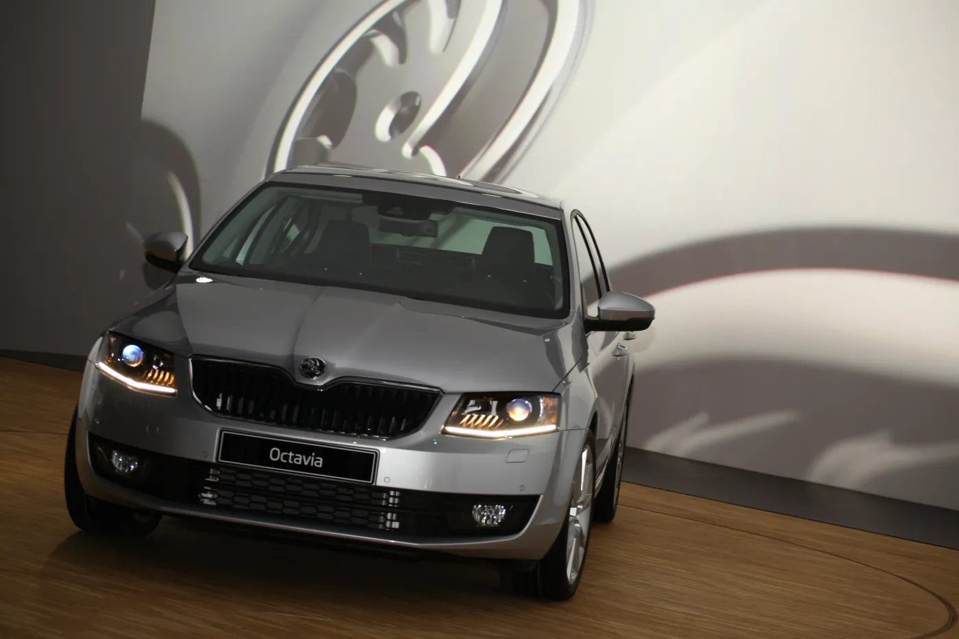 4426541-214764181premiera-nowej-skody-octavia-main.jpg