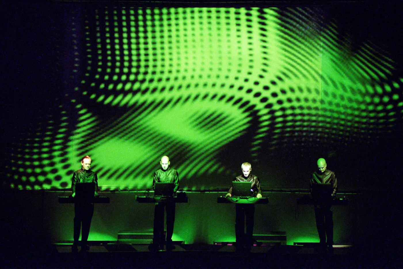 4466407-kraftwerk.jpg