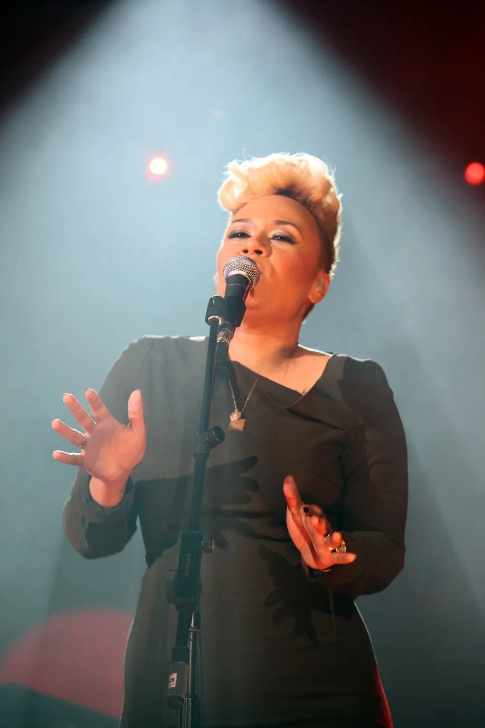4478687-emeli-sand.jpg