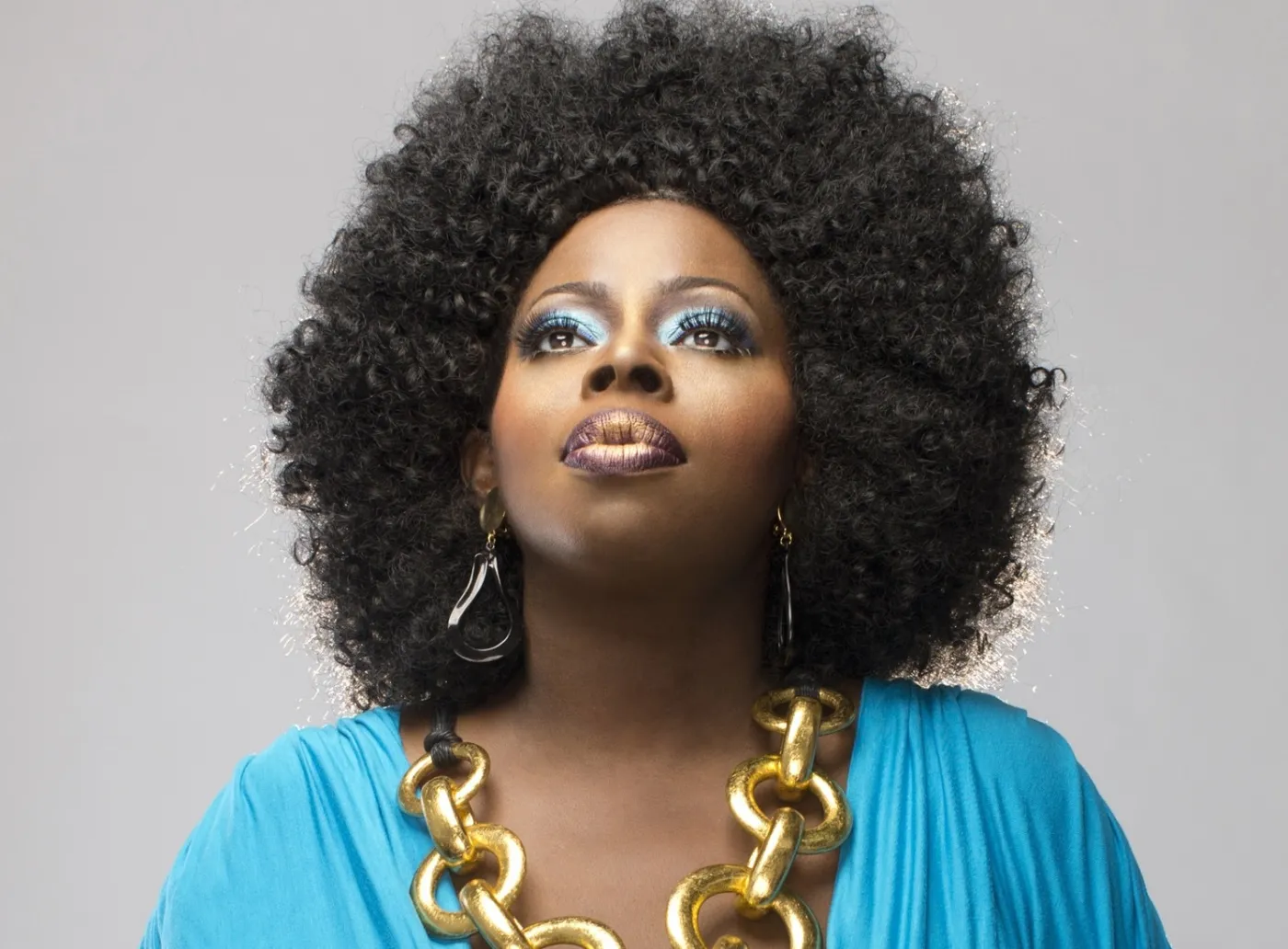 Angie Stone biedną bogatą dziewczyną – płyta jak autobiografia