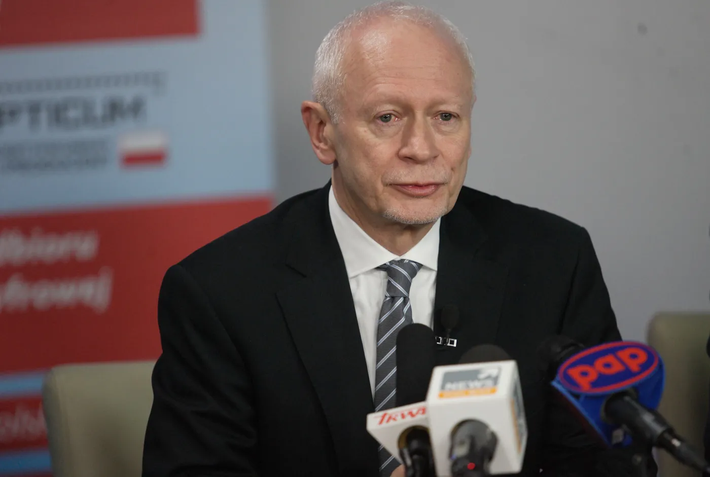 Wyślą ministra do Brukseli? Poseł PO: Odetchnąłbym z ulgą