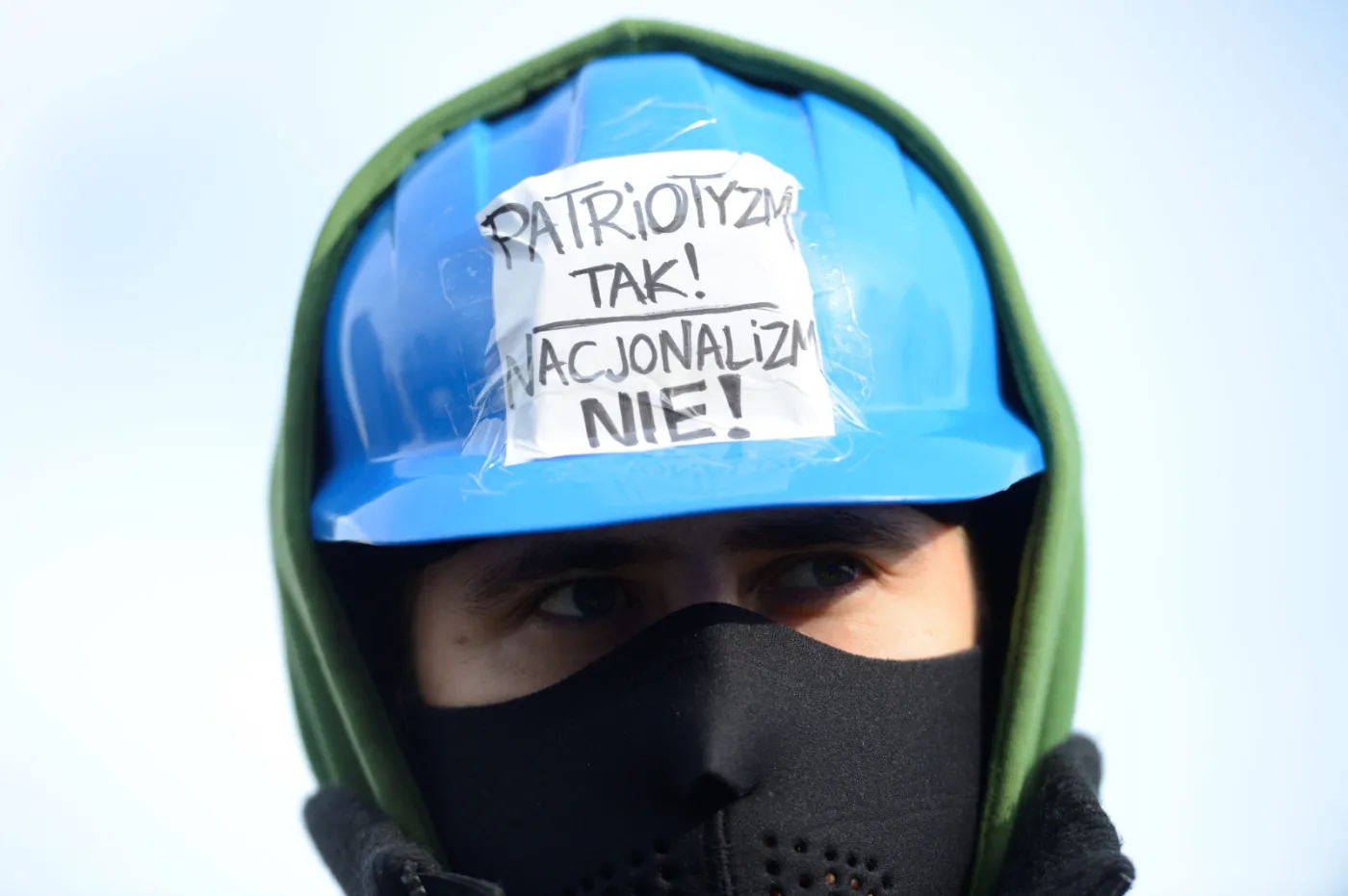4259630-uczestnicy-demonstracji-antyfaszystowskiej.jpg