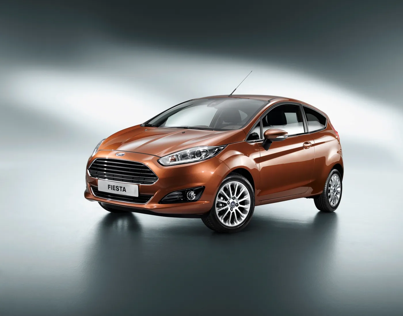 4265005-602751-paris-motorshow-new-ford-fiesta-03.jpg