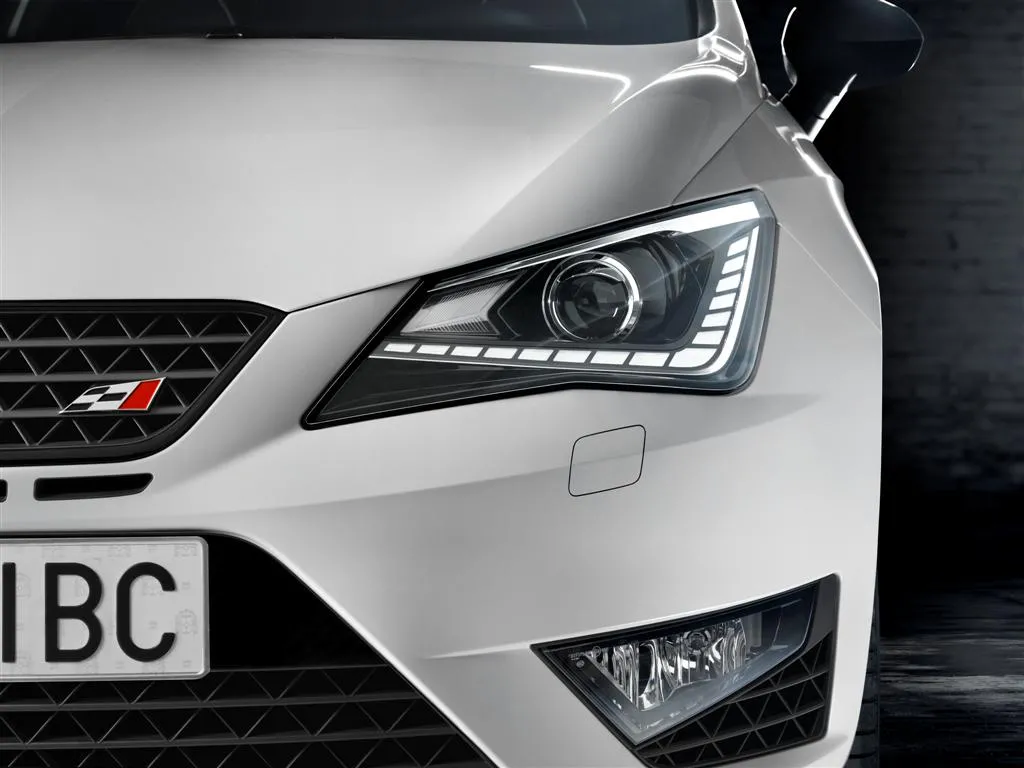 Stracisz głowę na sam widok! Tak wygląda nowy seat ibiza cupra. Zdjęcia