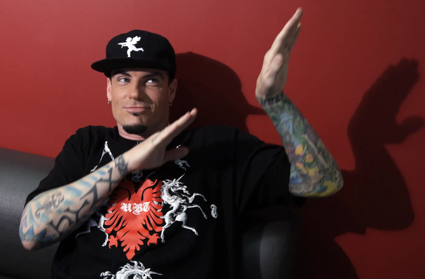 5417371-vanilla-ice.jpg
