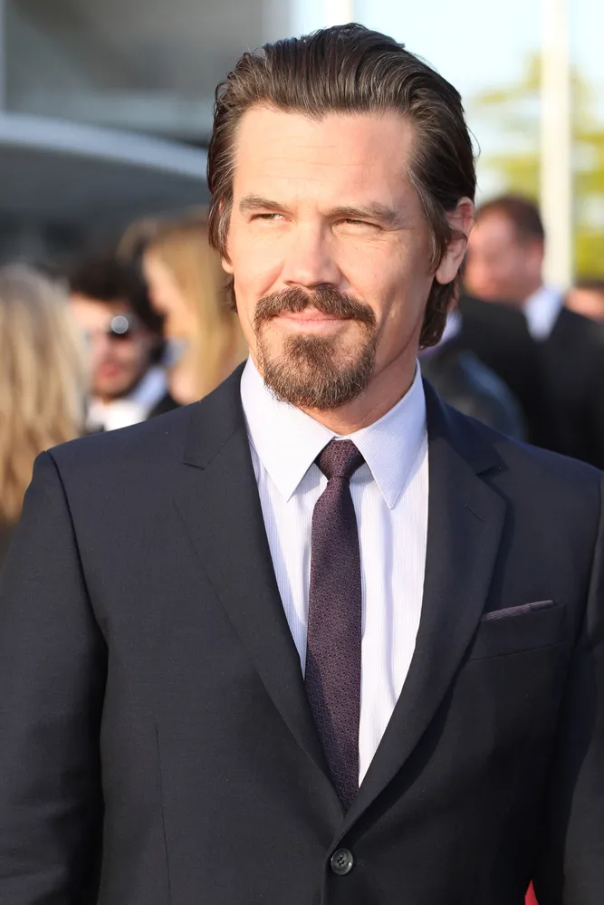 5424673-josh-brolin.jpg
