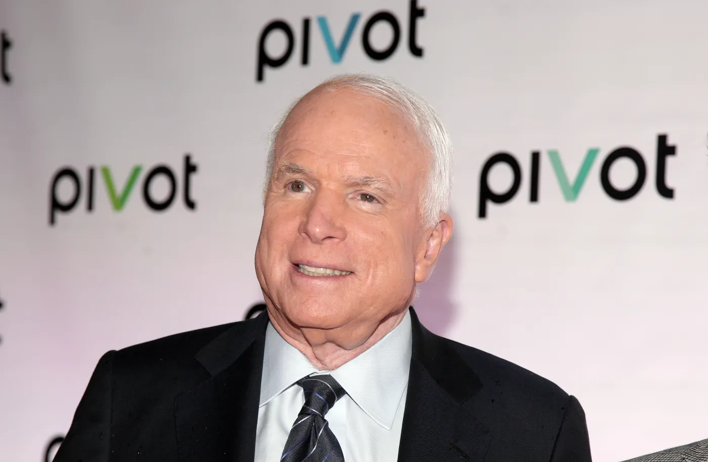 McCain atakuje Putina: Wiąże Rosję z najgorszymi dyktatorami