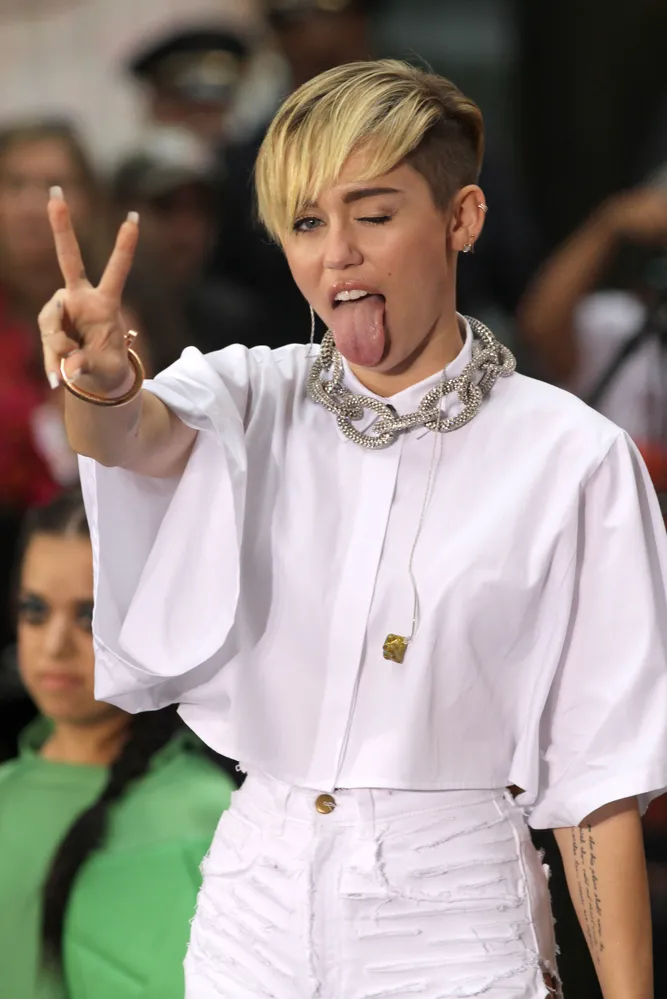 5502521-miley-cyrus.jpg